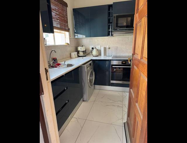 2 BEDROOM PROPERTY TO RENT IN NORTHCLIFF